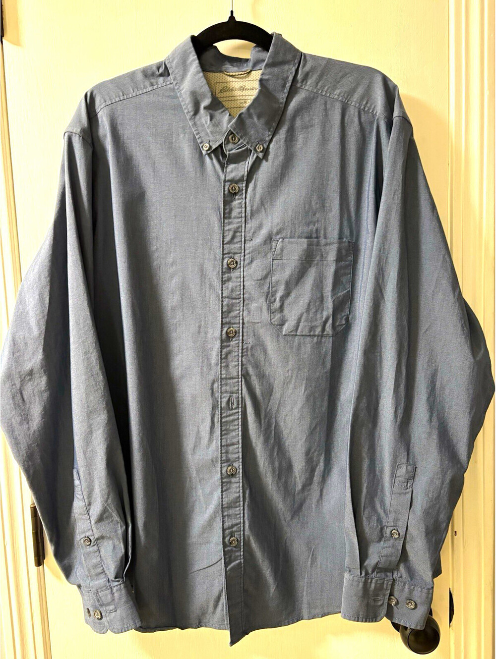 Eddie Bauer Men's XL Classic Fit Blue Solid L/S Button-Down Button-Up Shirt